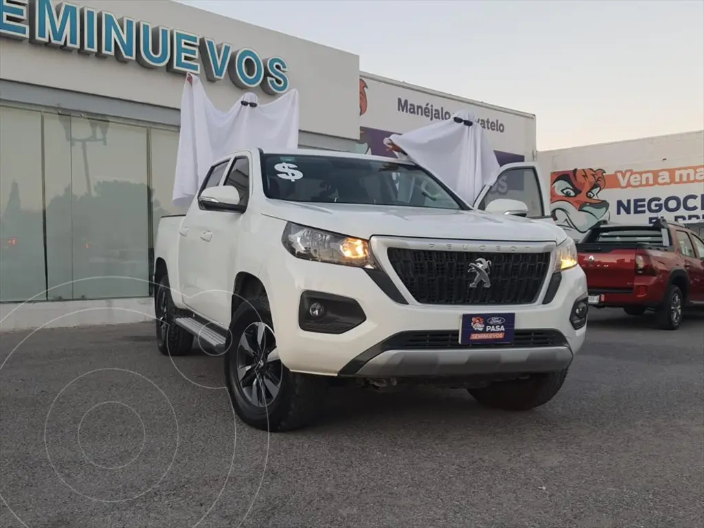 foto Peugeot Landtrek Allure 4x2 Aut usado (2022) color Blanco precio $350,000
