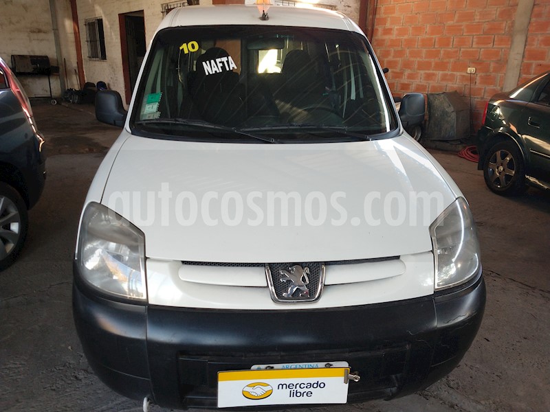 foto Peugeot Partner Furgón Confort 1.4 PCL usado (2010) color Blanco precio $420.000