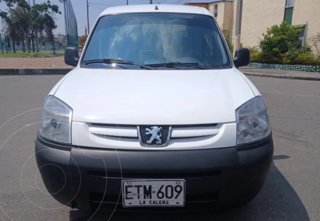 Peugeot Partner 1.6 HDi Cargo usado en Bogotá
