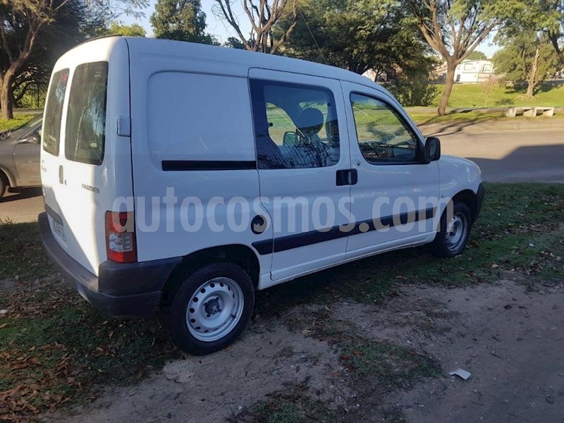 foto Peugeot Partner Furgon 1.4 Confort PCL usado