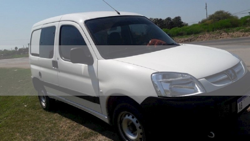 foto Peugeot Partner Furgon Confort 1.4 usado