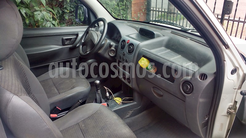 foto Peugeot Partner Furgon Confort 1.6 HDi 5 Plazas usado