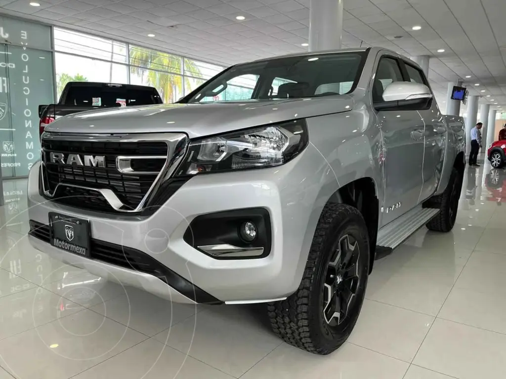 foto RAM 1200 Bighorn Crew Cab nuevo color A elección precio $590,900