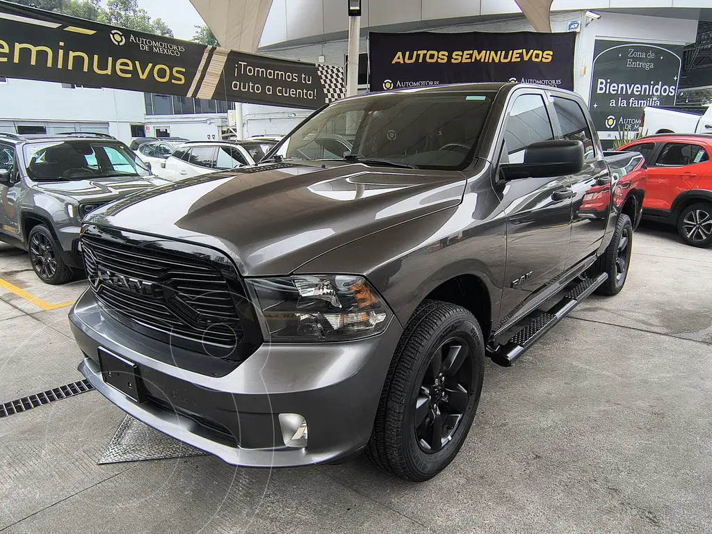 RAM 1500-classic crew cab 4x4 v8 (2021)