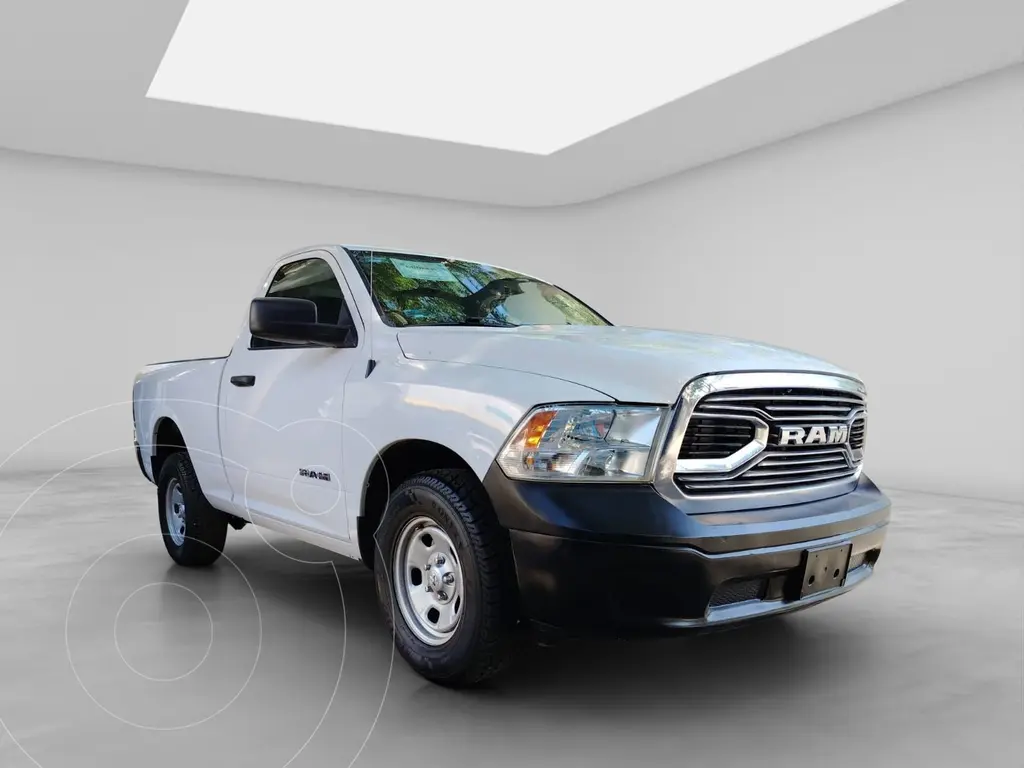 foto RAM 1500 Tradesman l6 4x4 usado (2020) color Blanco precio $325,000