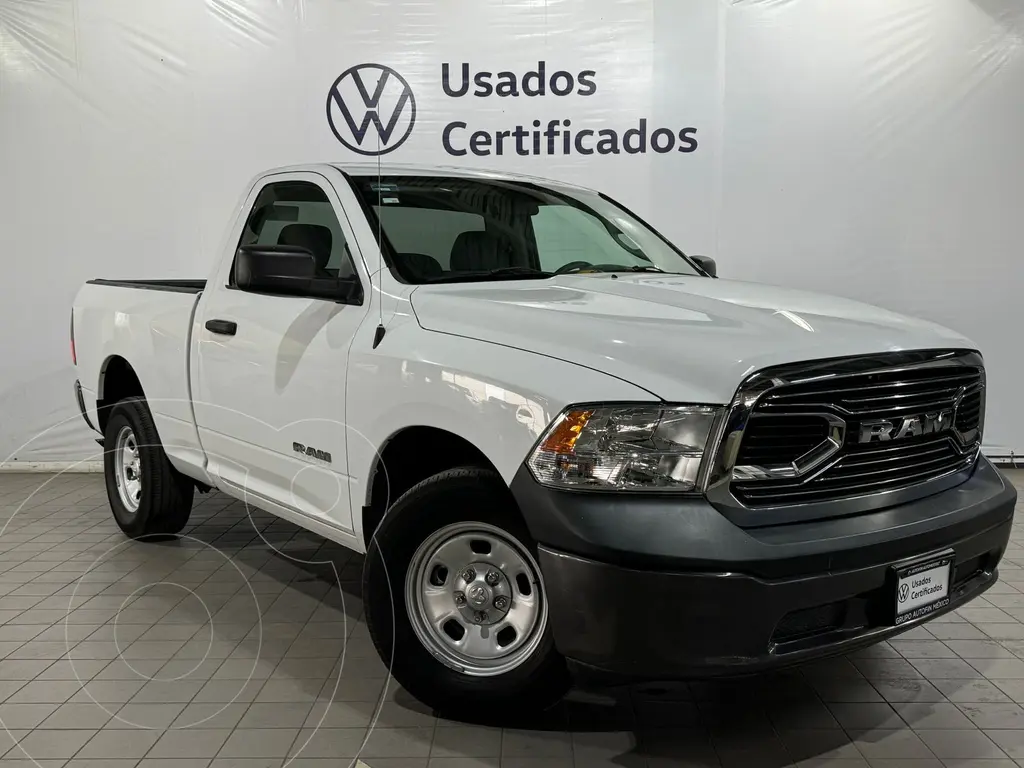 foto RAM 1500 SLT 1500 Crew Cab Trabajo 5.7L Aut 6 vel 4x4 usado (2020) color Blanco precio $374,900