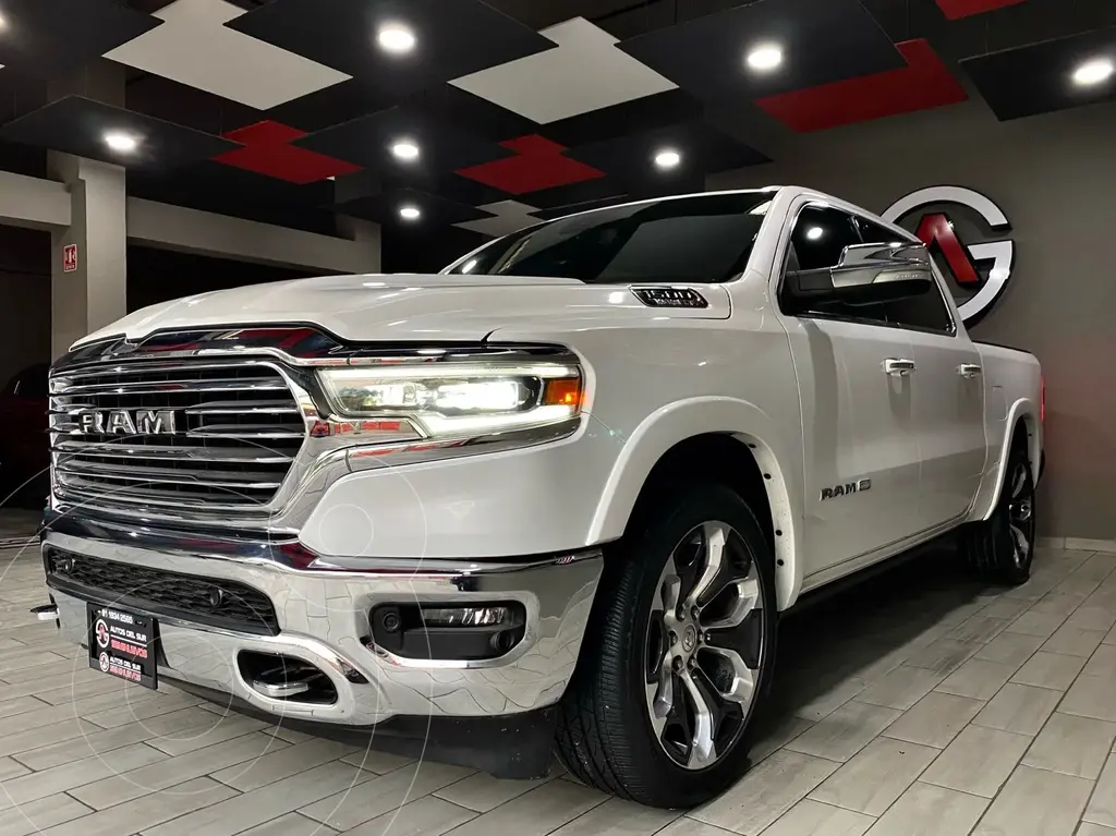 foto RAM 1500 1500 Limited Longhorn V8 8 vel 4X4 usado (2019) color Blanco precio $799,000