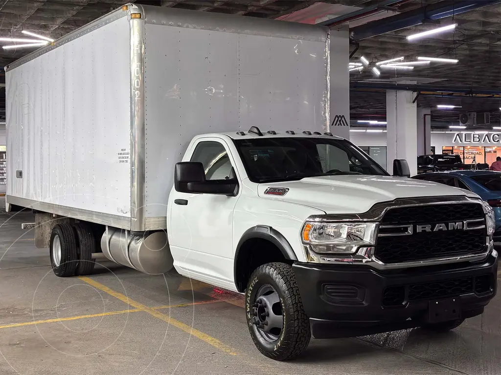 RAM 4000 5.7L Chasis P 4x2 2024