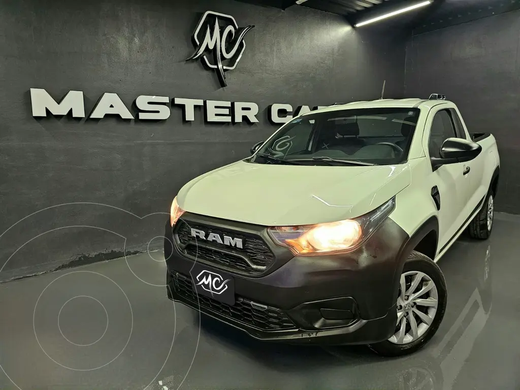 RAM 700 slt crew cab (2021)