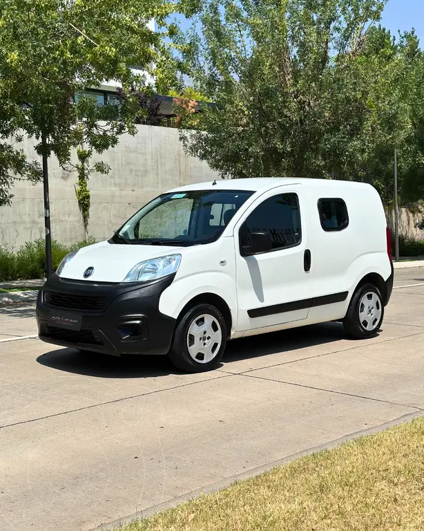 foto RAM V700 City  1.2L Diesel usado (2022) color Blanco precio $8.290.000