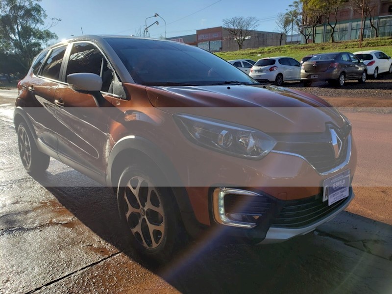 foto Renault Captur CAPTUR 2.0 INTENS usado