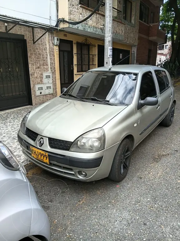 Renault Clio 1.6L Aut usado en Medellín