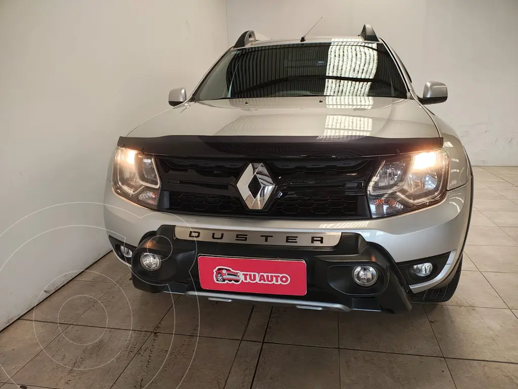 foto Renault Duster Oroch Outsider Plus 2.0 4x4 usado (2020) color Gris precio $24.300.000
