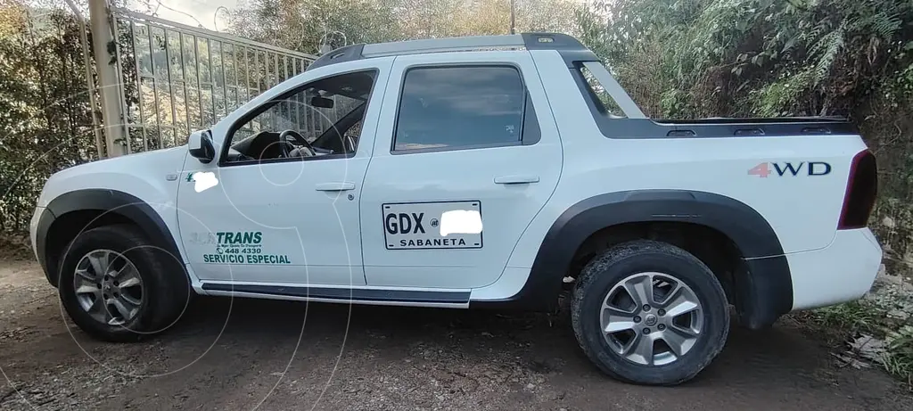 Renault Duster Oroch Cargo 4x4 usado en Peñol