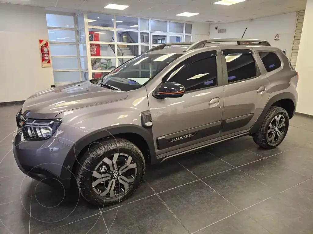 foto Renault Duster Iconic 4x4 nuevo color Gris Cassiopée precio $36.040.774