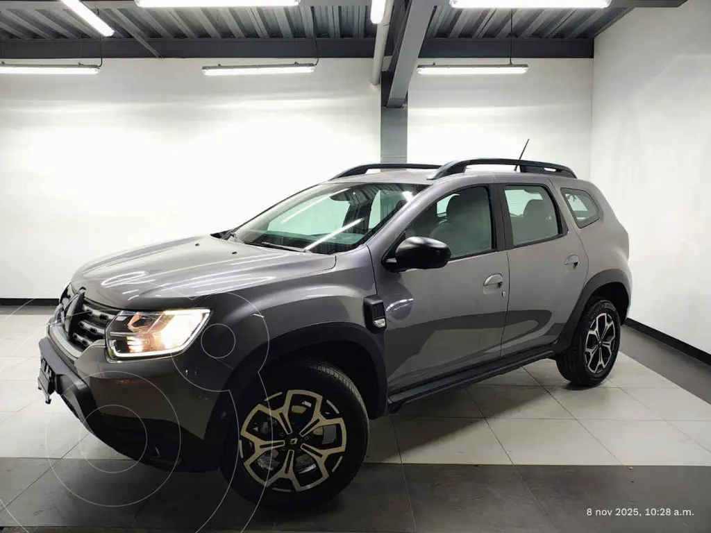 foto Renault Duster Iconic Aut usado (2024) color Gris precio $340,000