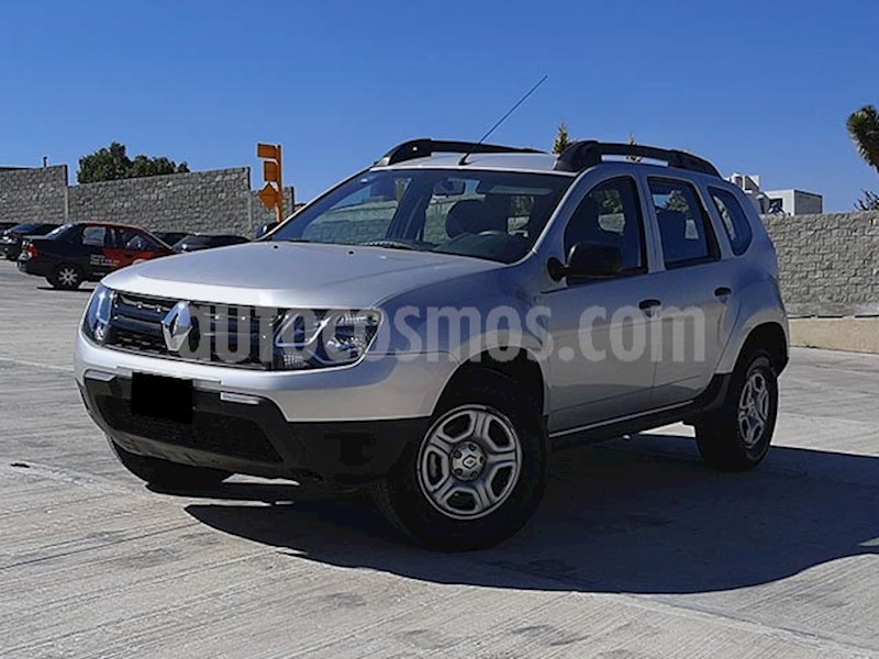 foto Renault Duster Zen usado (2018) color Plata precio $210,000