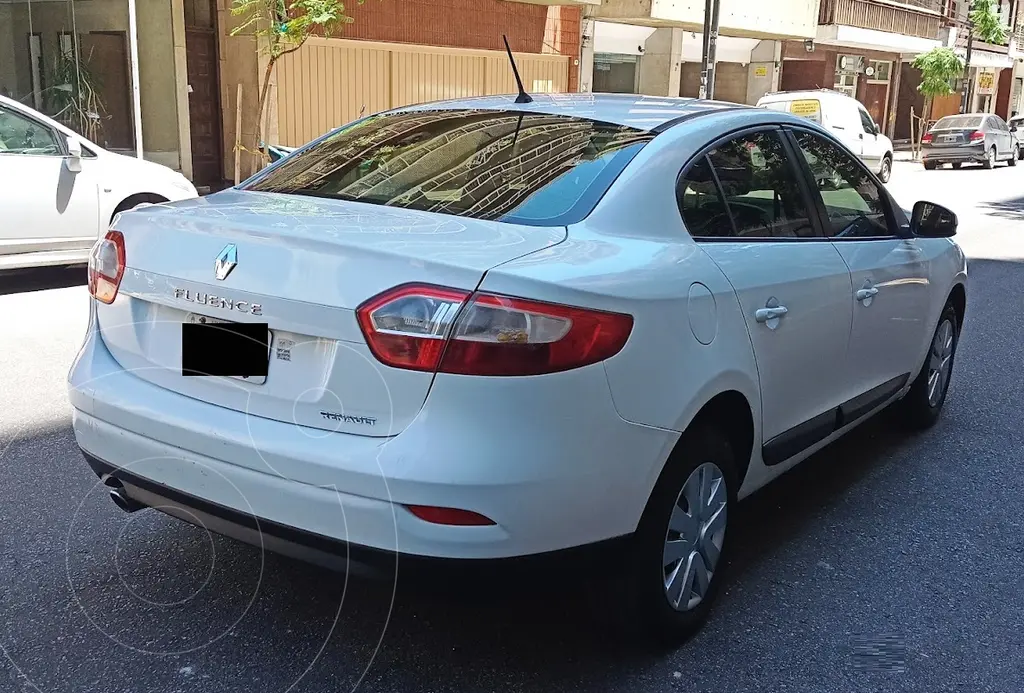 foto Renault Fluence Confort usado (2014) color Blanco precio u$s7.699