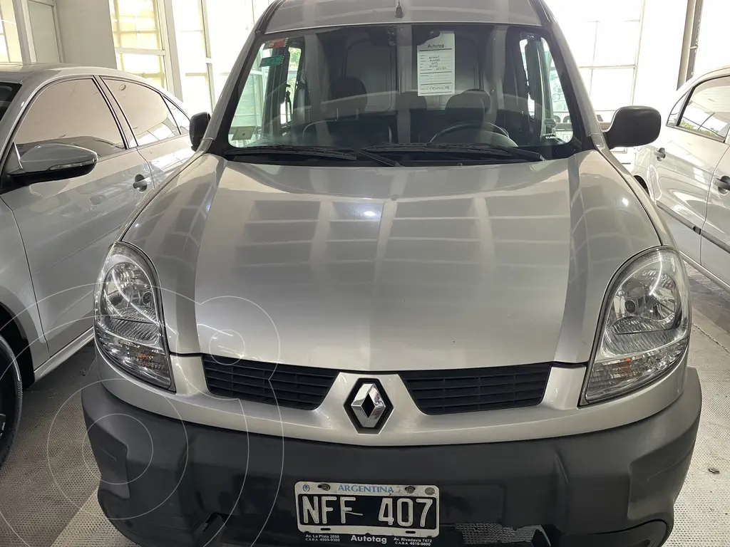 foto Renault Kangoo Express 2 1.5 dCi Confort 5 Pas usado (2013) color Plata precio $5.050.000