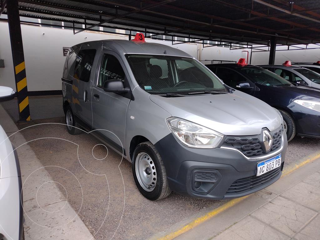 foto Renault Kangoo Express Emotion 1.6 SCe 5A usado (2018) color Gris Estrella precio $2.344.000