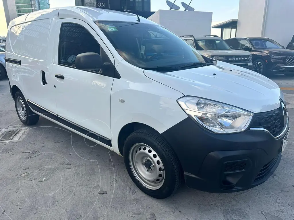 foto Renault Kangoo Intens usado (2021) color Blanco precio $298,000