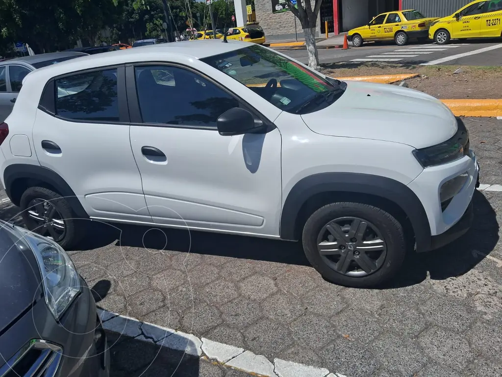 Renault Kwid Intens usado (2025) color Blanco precio $199,900