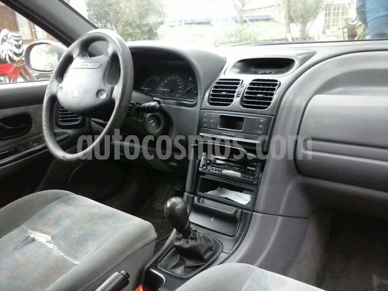 foto Renault Laguna RXE 2.0 usado