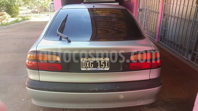 foto Renault Laguna RXE 2.0 usado