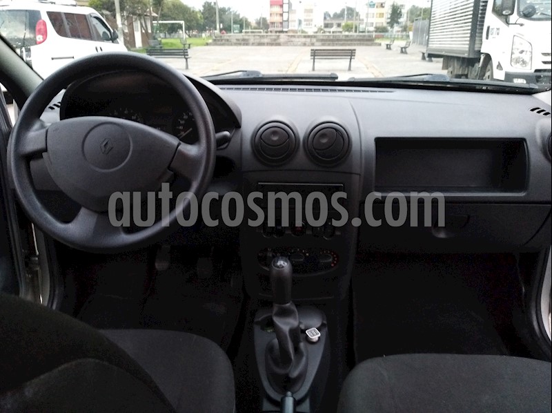 foto Renault Logan 1.4L Familier usado