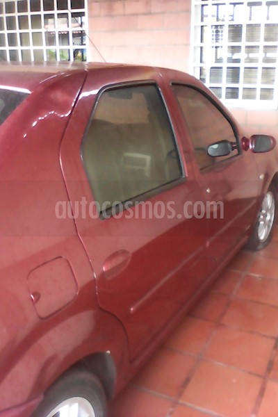 foto Renault Logan 1.6 E2 Lujo Full Equipo 2009 usado