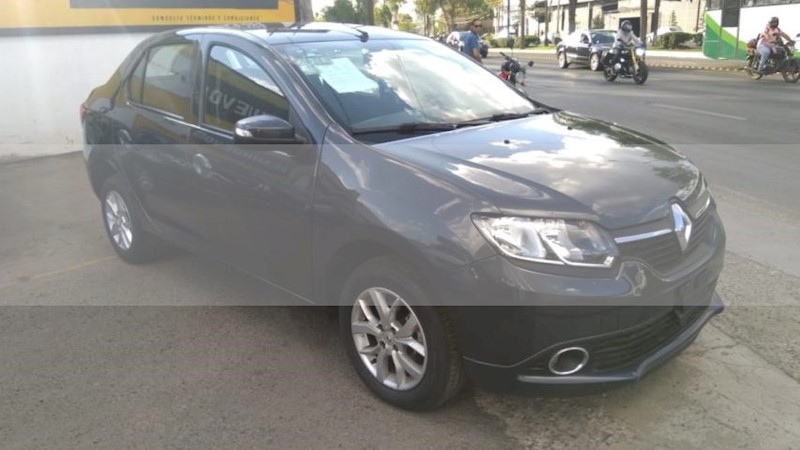 foto Renault Logan 4p Intens L4/1.6 Aut usado