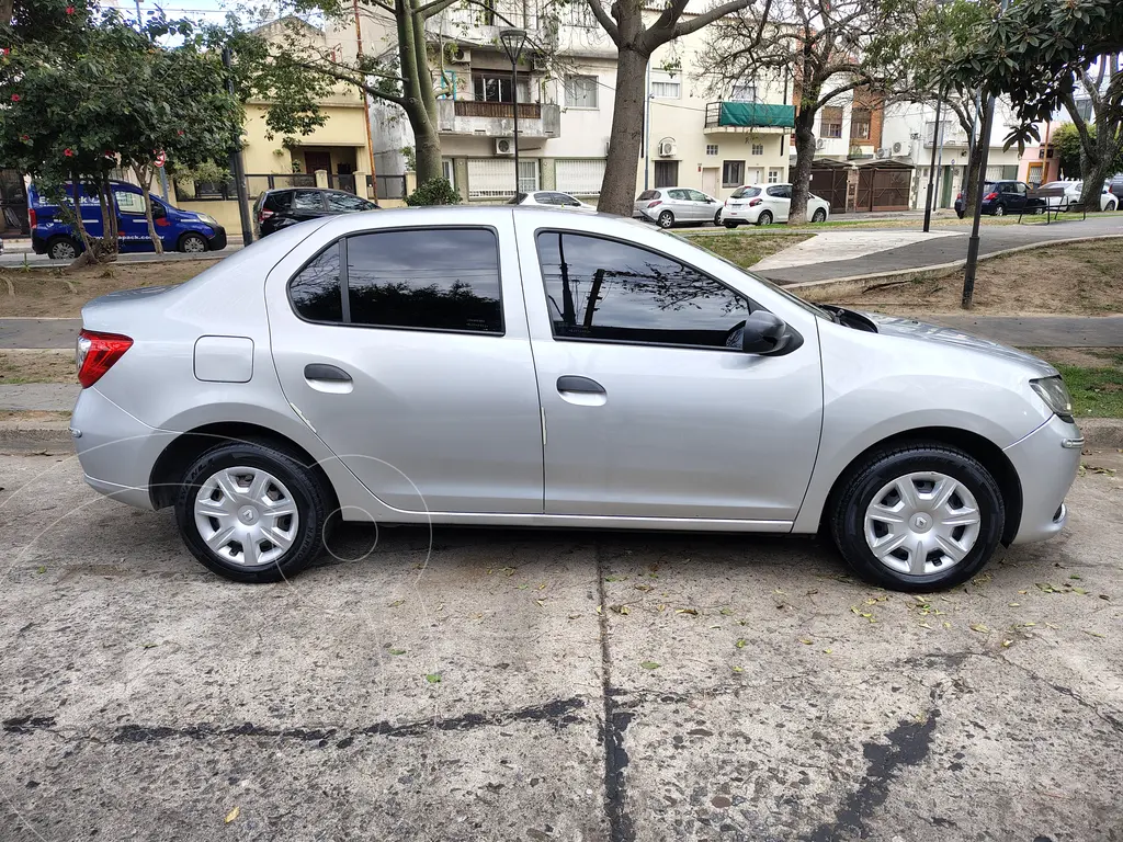 Renault Logan 1.6 Authentique Plus (1598 Cc) 2014 - foto 2