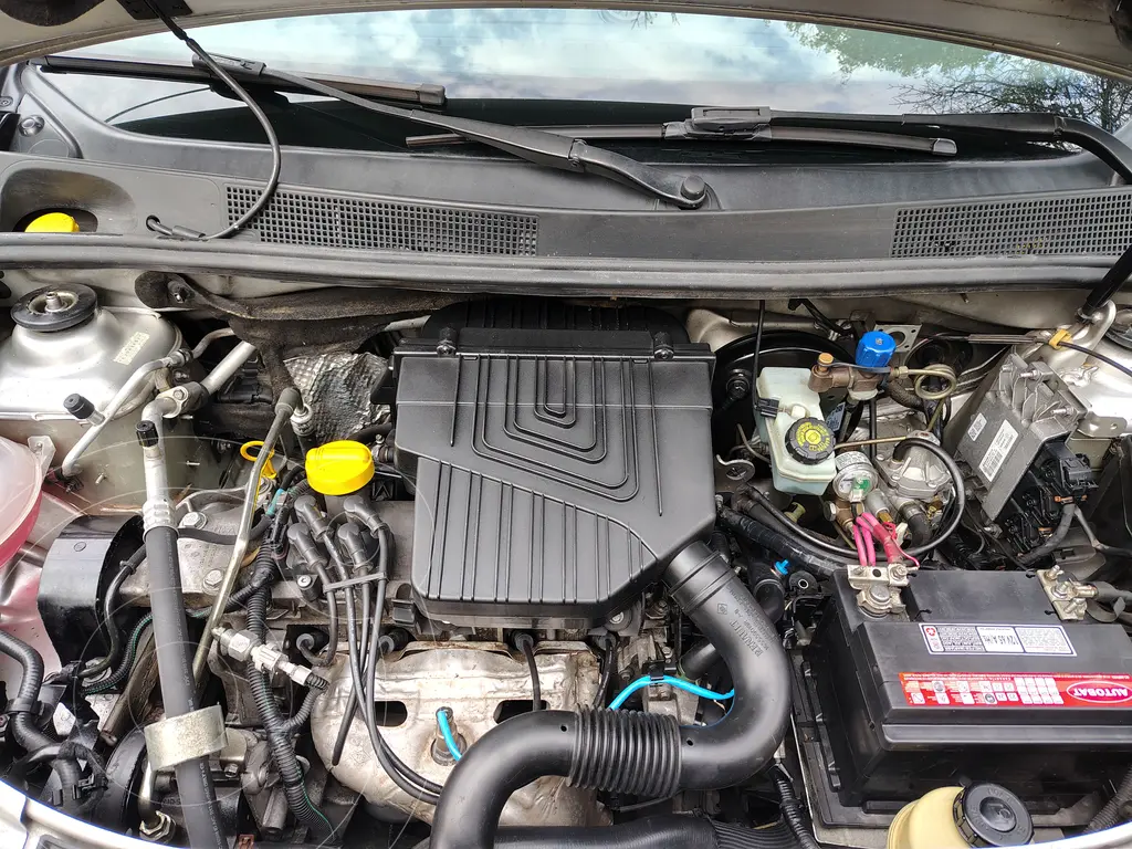 Renault Logan 1.6 Authentique Plus (1598 Cc) 2014 - foto 4