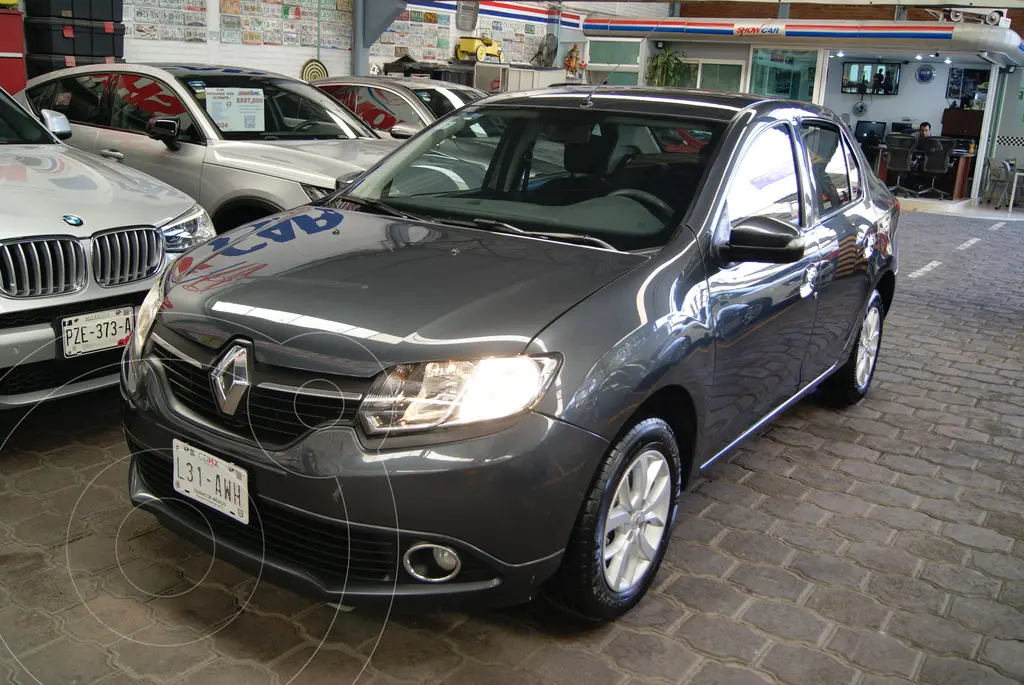 foto Renault Logan Intens usado (2018) color Gris precio $147,000