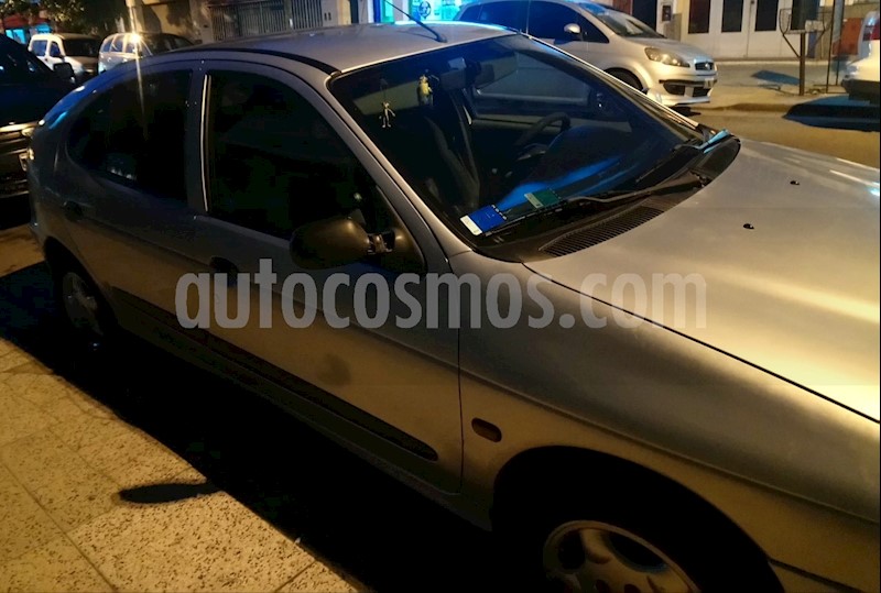 foto Renault Megane Bic 2.0 RXE Full usado
