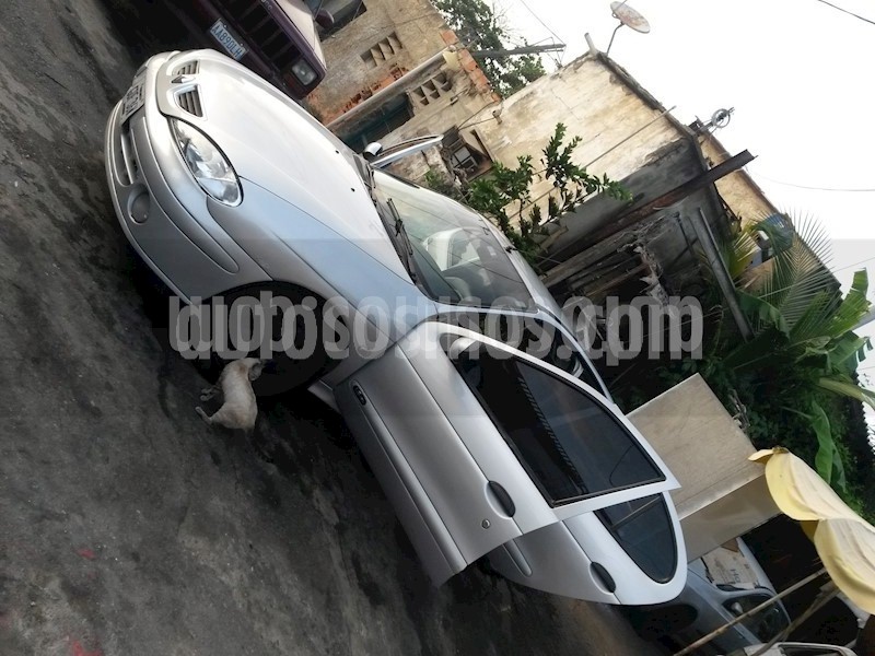 foto Renault Megane Classic L4,1.6i,16v A 2 1 usado
