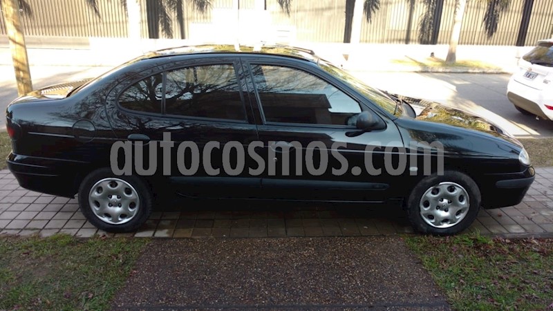 foto Renault Megane Tric 1.6 Authentique usado