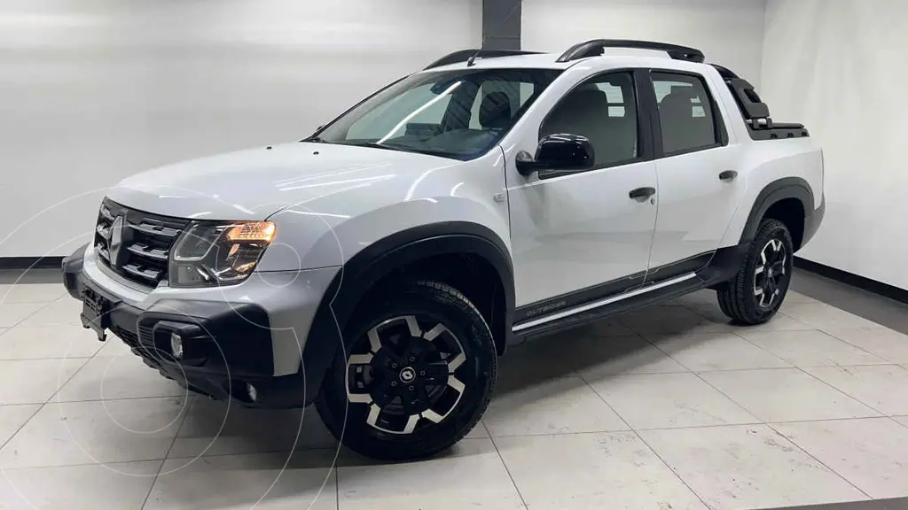 foto Renault Oroch Outsider Aut usado (2023) color Blanco precio $395,000