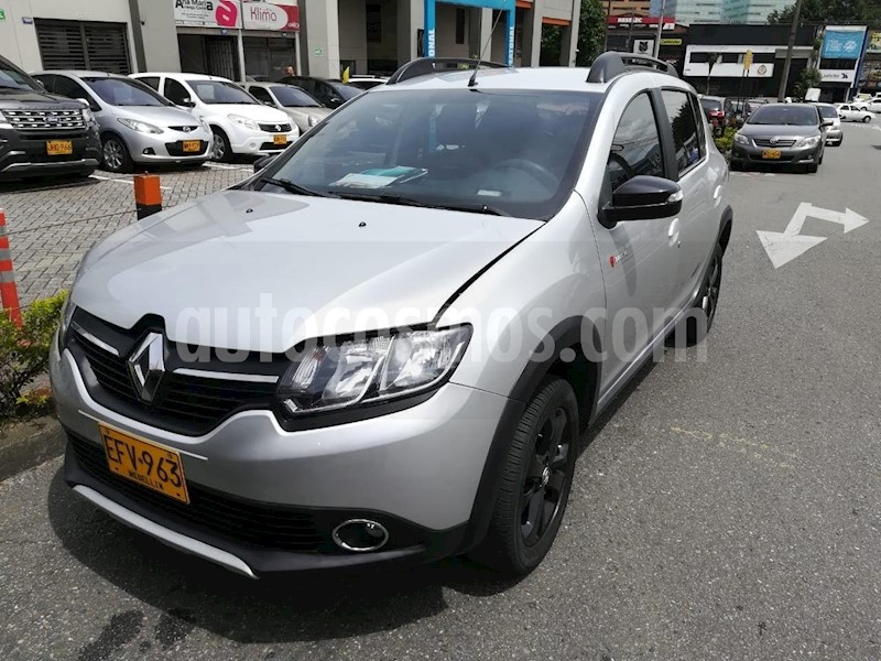 foto Renault Sandero Stepway 1.6L usado