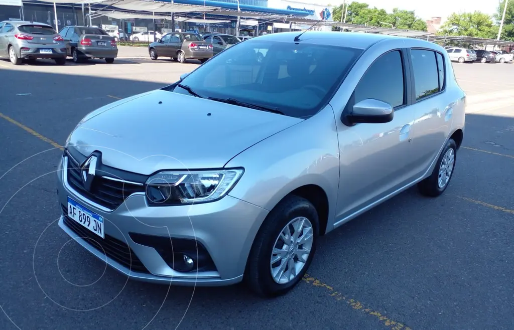 foto Renault Sandero 1.6 Zen usado (2023) color Gris precio $21.900.000