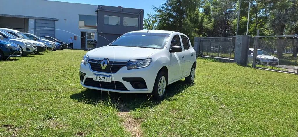 foto Renault Sandero 1.6 Life usado (2022) color Blanco precio $17.900.000
