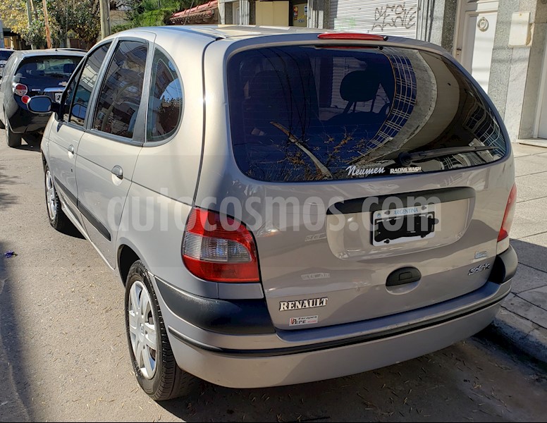 foto Renault Scenic 1.6 Confort usado