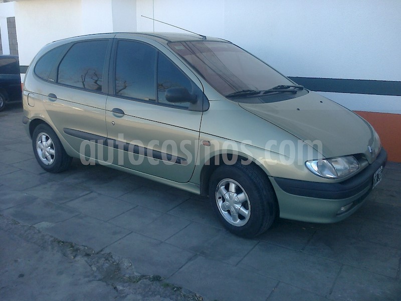 foto Renault Scenic 2.0 RXE usado