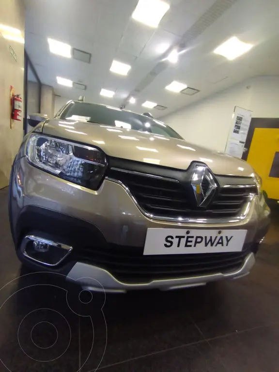 foto Renault Stepway 1.6 Intens financiado en cuotas anticipo $2.705.000 cuotas desde $288.575