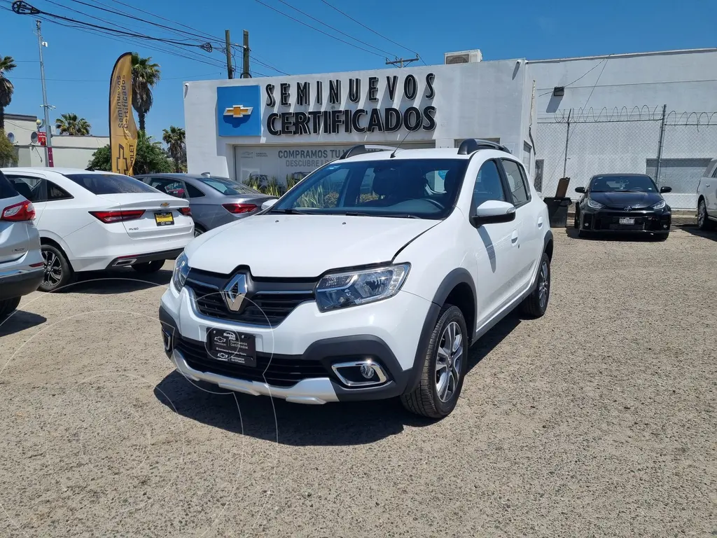 foto Renault Stepway Intens usado (2024) color Blanco precio $256,500