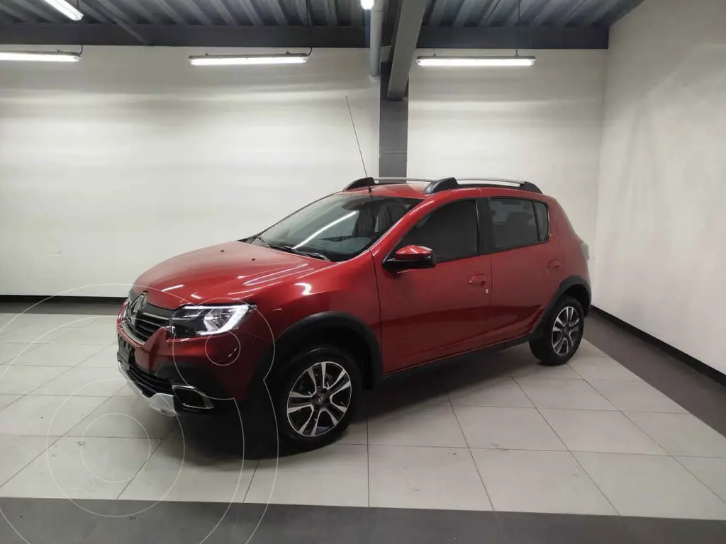 foto Renault Stepway Intens usado (2024) color Rojo precio $295,000