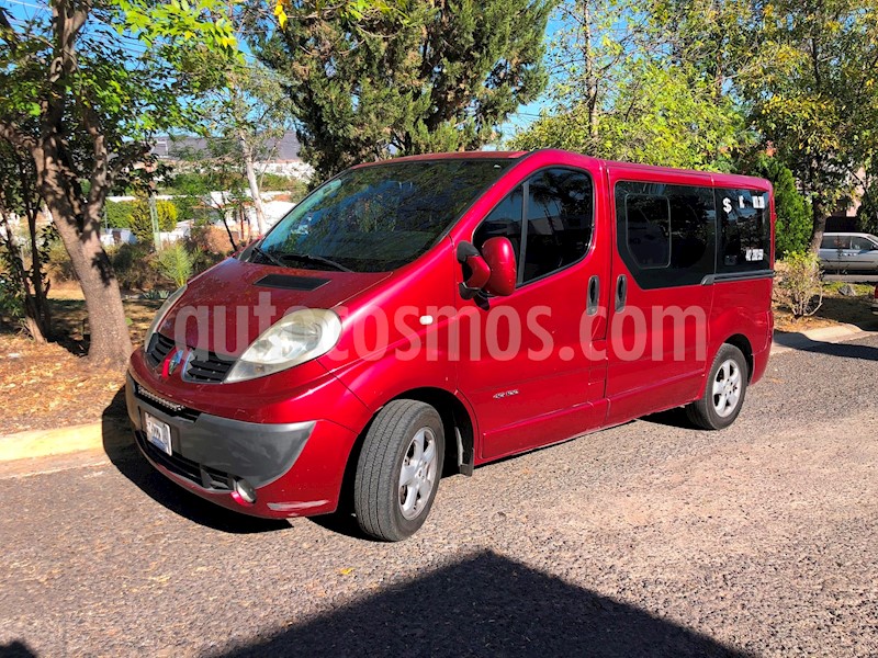 foto Renault Trafic Pasajeros Plus usado