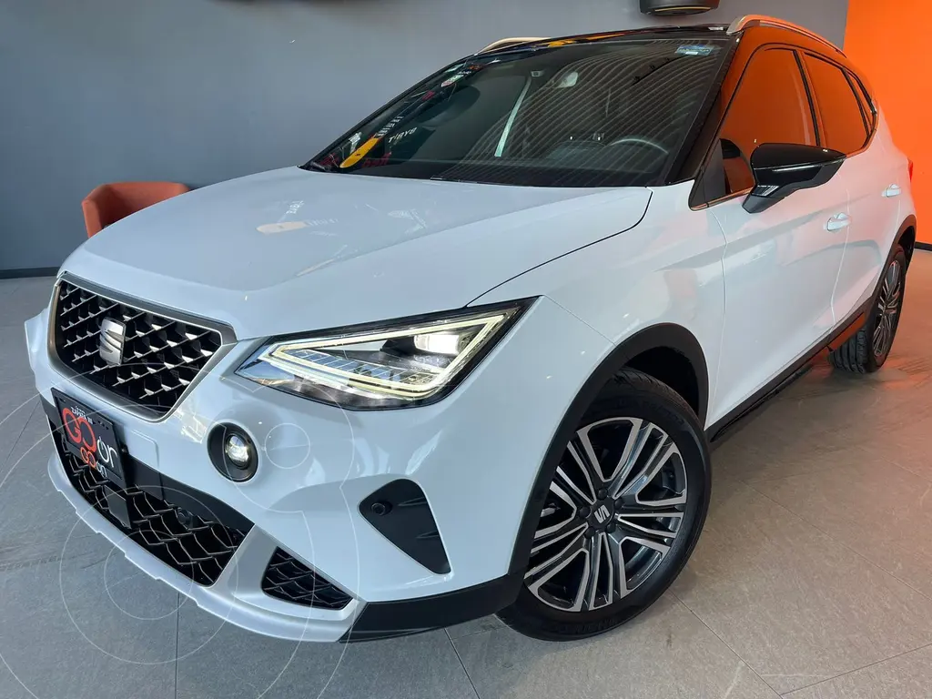 SEAT Arona Xperience usado (2023) color Blanco precio $440,000
