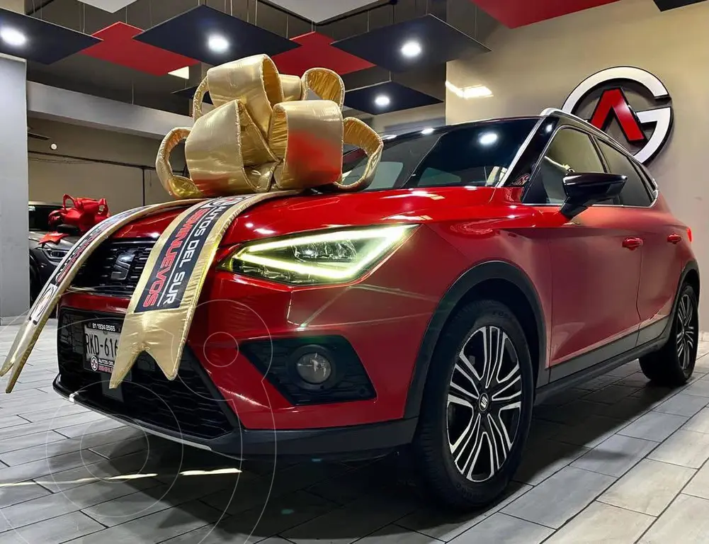 foto SEAT Arona Xcellence usado (2021) color Rojo precio $289,000