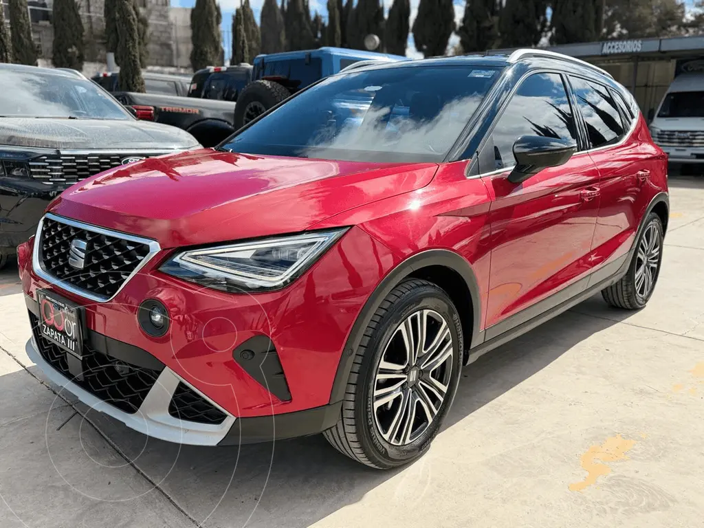 foto SEAT Arona 2024 usado (2024) color SEAC ROJO DESEO precio $369,000